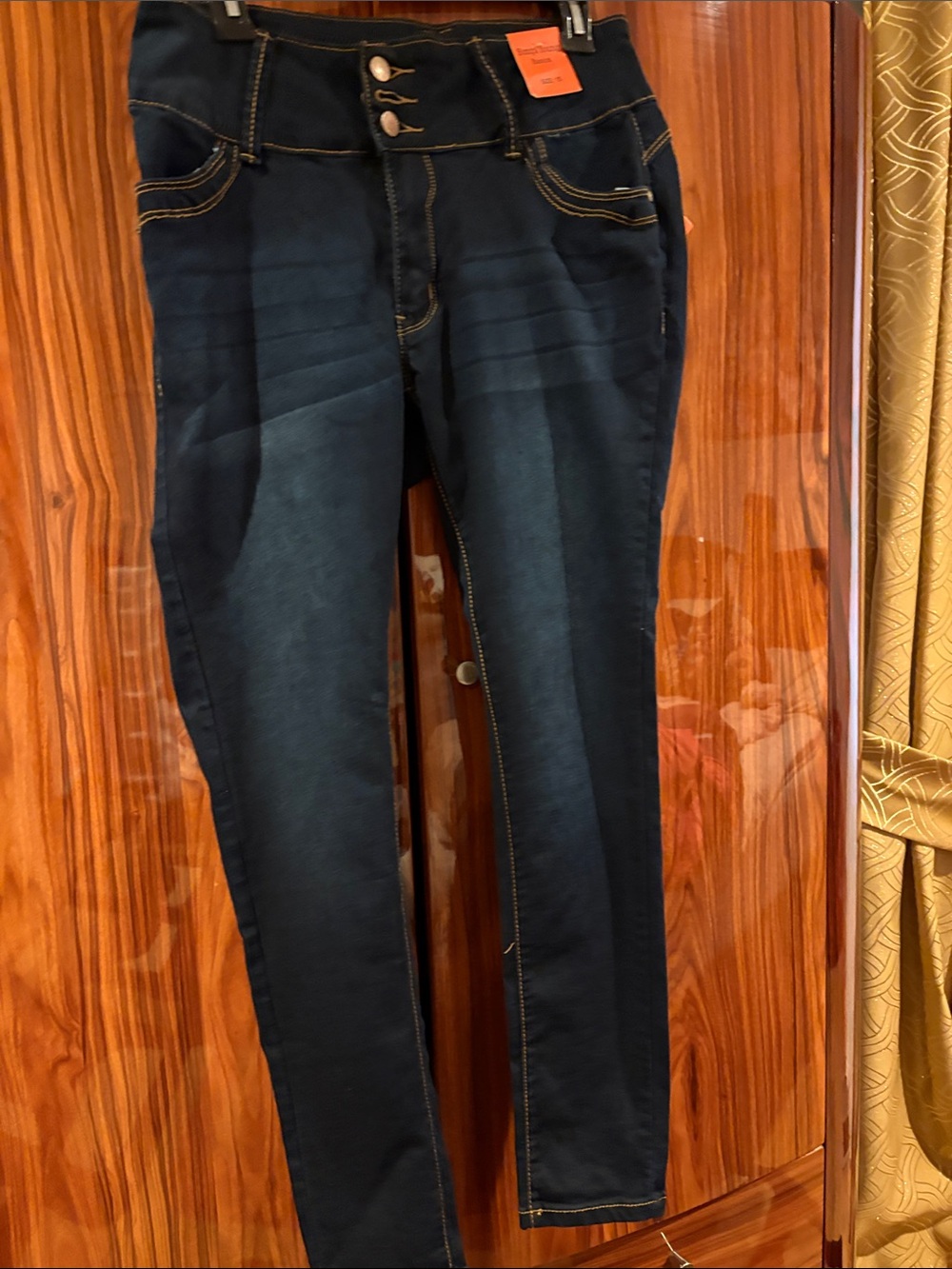 High-Rise Skinny Jeans in Dark Blue Wash